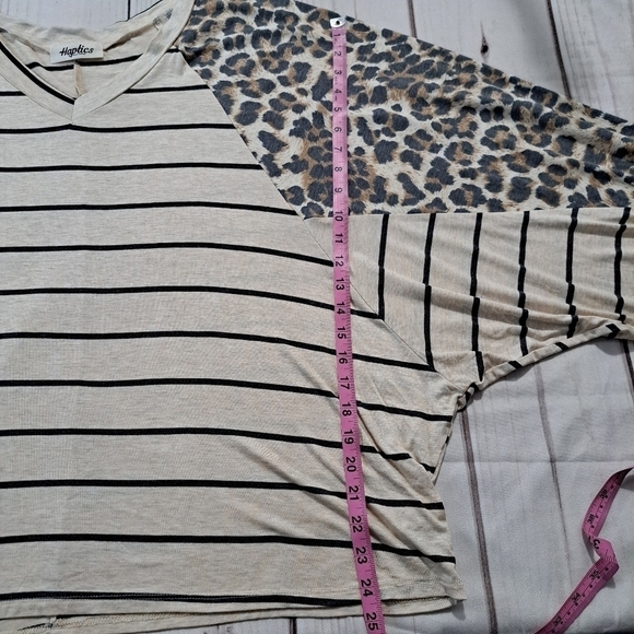 Haptics Size 1X Mixed Print Contrast Trim Top - Picture 5 of 8